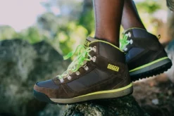 Freizeit Schnürer braun Wanderschuh von GUGGEN Mountain