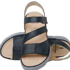 Klassische Sandalen