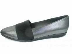 Klassische Slipper schwarz